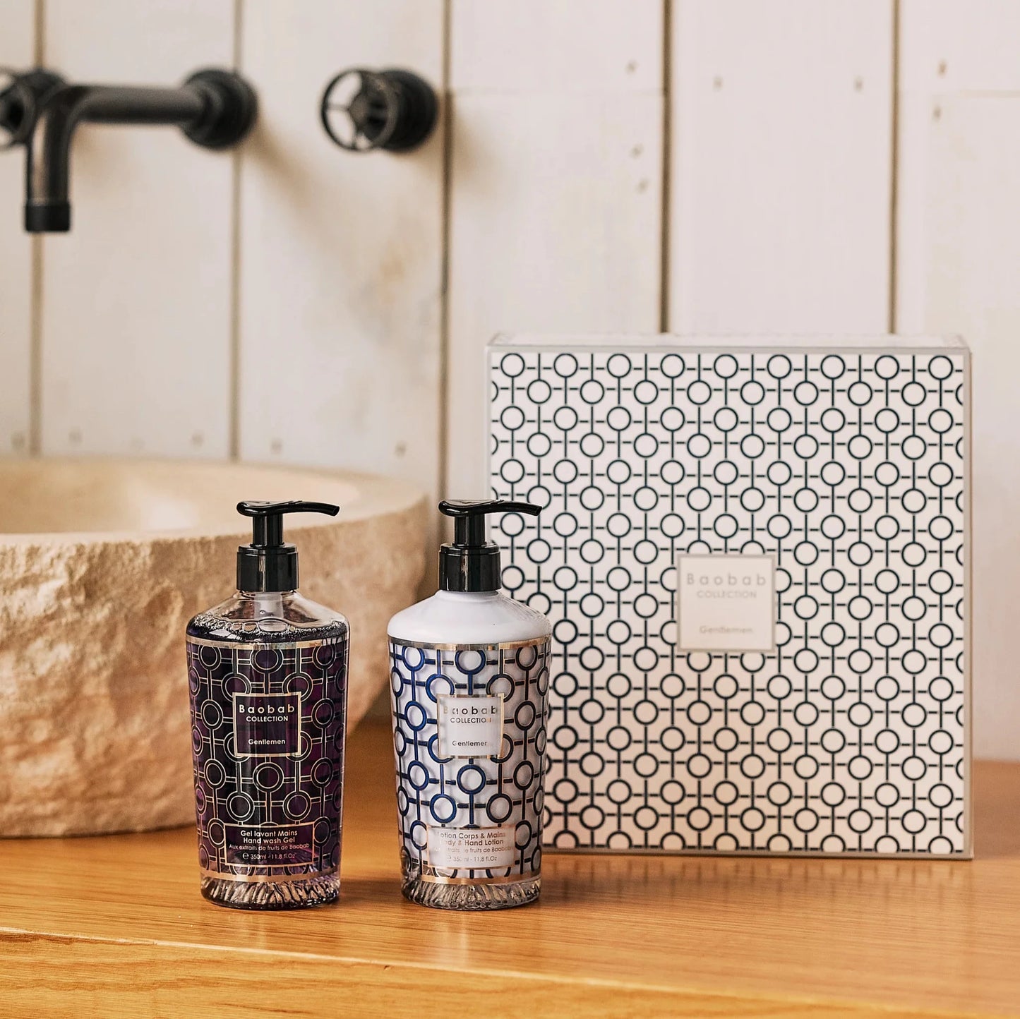 GIFT BOX GENTLEMEN BODY & HAND LOTION AND HAND WASH GEL